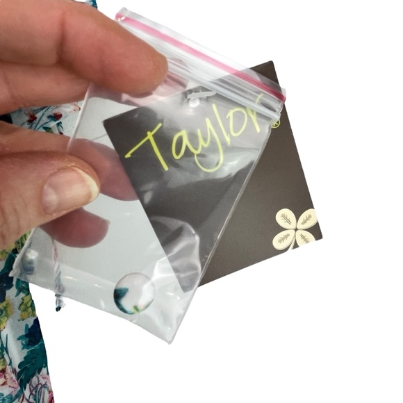 NEW Taylor Floral Print Chiffon Dress Smocked Waist V-Neck A-Line Tiered 20W NWT - Picture 13 of 16